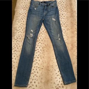 Hollister Jeans 0S W24 L28 High Rise Super Skinny
